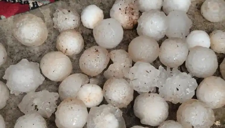 Şanlıurfa’da Kar Topu Büyüklüğünde Dolu Alev Alev Yandı!