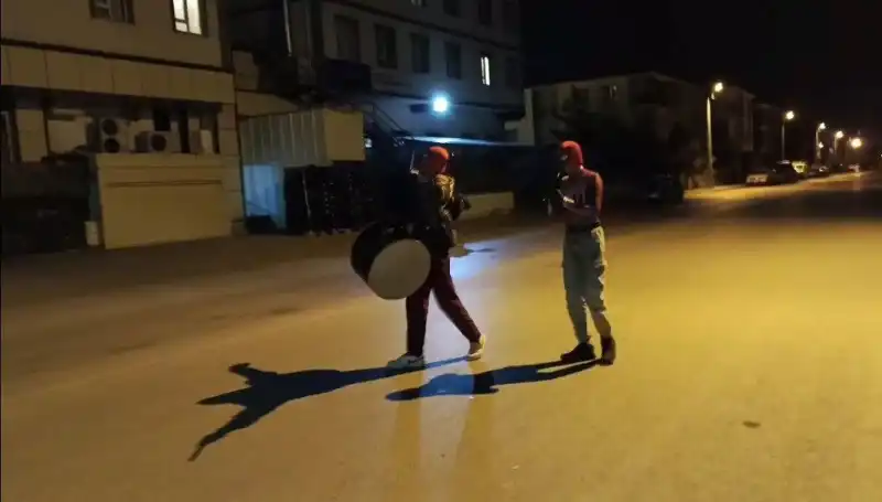 Erzincan’da Sahur Gelenekleri: "Örümcek Adamlar" Sokaklara Çıktı