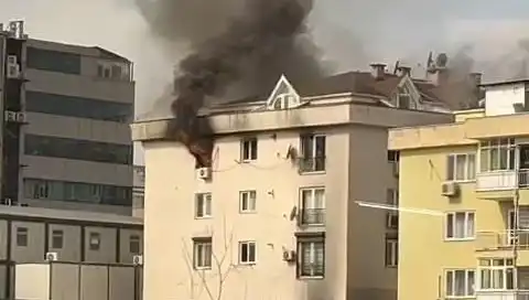 Mecidiyeköy'de Dört Katlı Binada Yangın Paniği: Neler Yaşandı?