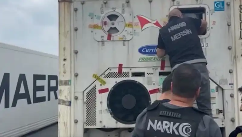 Mersin'de Dev Uyuşturucu Operasyonu: Suç Şebekelerine Ağır Darbe