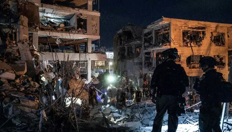 İran'ın İsrail'de Vurduğu Binalar: Acil Yıkım Süreci Başladı