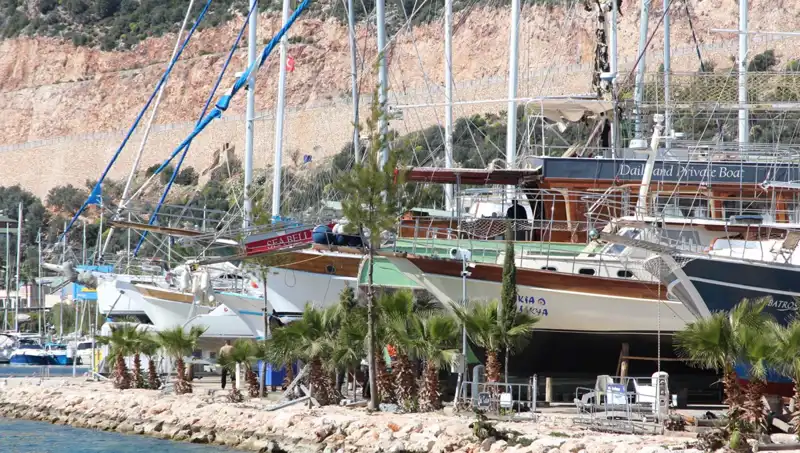 Kaş’ta Gezi Tekneleri İçin Hazırlıklar Tüm Hızıyla Devam Ediyor!