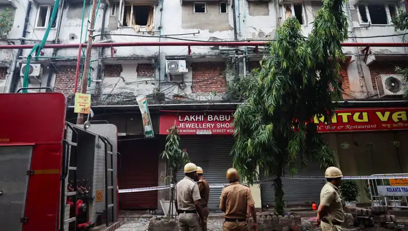 Hindistan'daki Otel Yangınında Korkunç Bilanço: 15 Kişi Hayatını Kaybetti