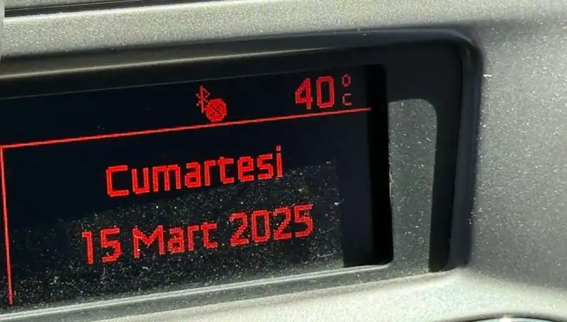 Adana'nın Sıcaklığı Rekor Kırıyor: Termometreler 40 Dereceyi Aşkın