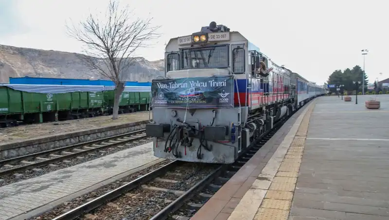Van-Tahran Tren Seferleri Başladı: Sınırları Aşan Bir Ulaşım İmkanına Merhaba
