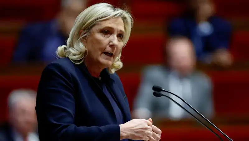 Le Pen'in Siyasi Geleceği Tehlikede: Mahkeme Kararı Dönüm Noktası Olacak