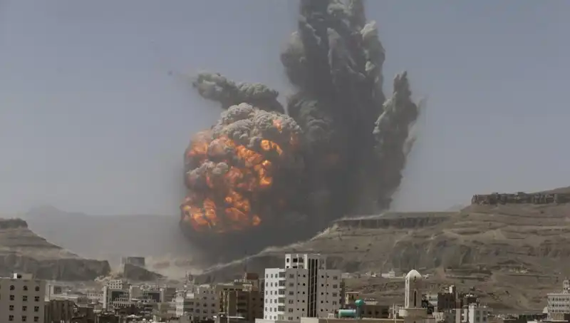 ABD'nin Yemen'deki Fabrika Hava Saldırısı: Yıkıcı Sonuçlar ve İnsan Hakları Endişeleri