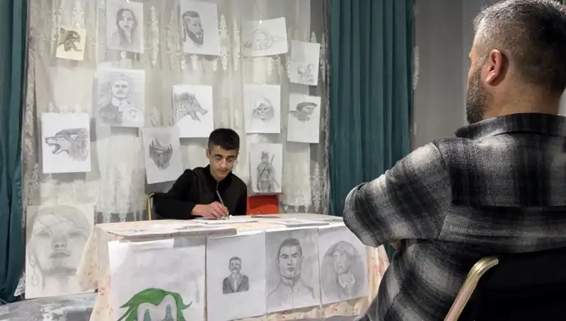 15 Yaşındaki Genç Yetenek, Sanat Dünyasını Alt Üst Ediyor!