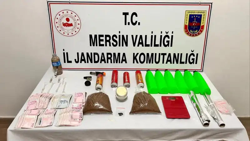Mersin'de Uyuşturucu Ticareti Operasyonu: 5 Tutuklama ve Yakalanan Malzemeler