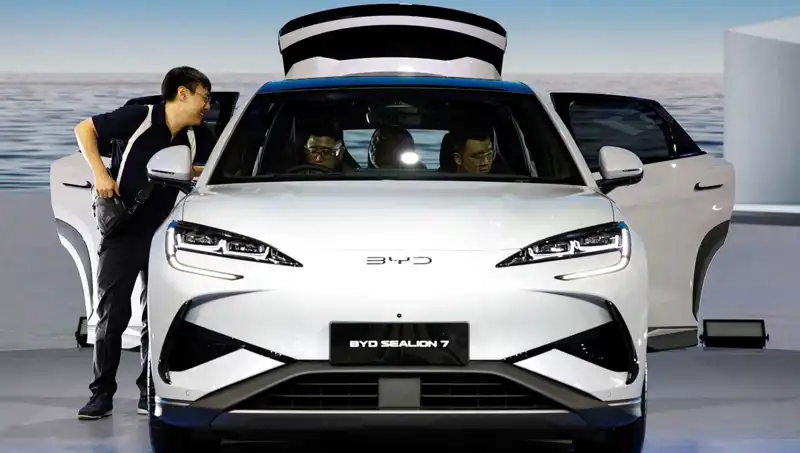 BYD, Tesla’yı Geçerek Elektrikli Araç Satışında Tarihi Bir Eşiği Aştı
