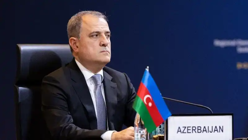 Azerbaycan ve Ermenistan, Tarihi Barış Anlaşmasına İmza Atmak Üzere Uzlaştı